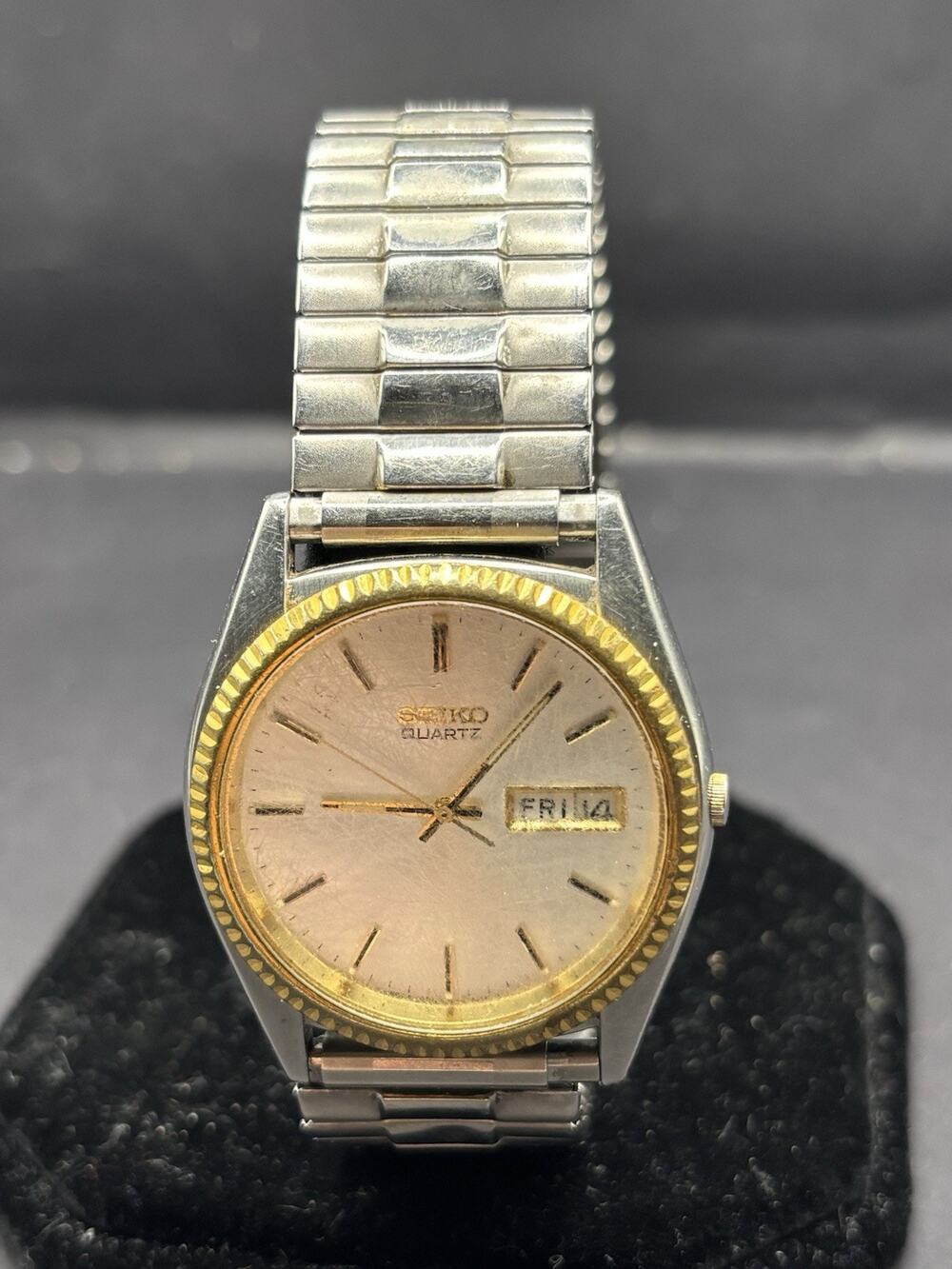 Vintage Seiko Quartz 7N43-8111 Two Tone - Time Date- Working New Battery Read